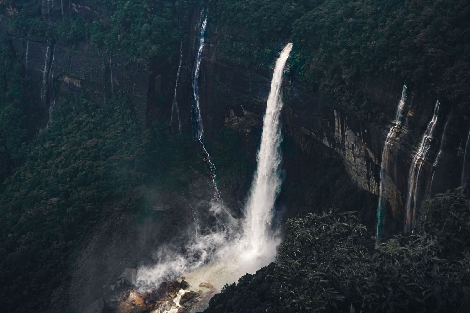 Meghalaya Backpacking: Root Bridges & Crystal Rivers photo 4