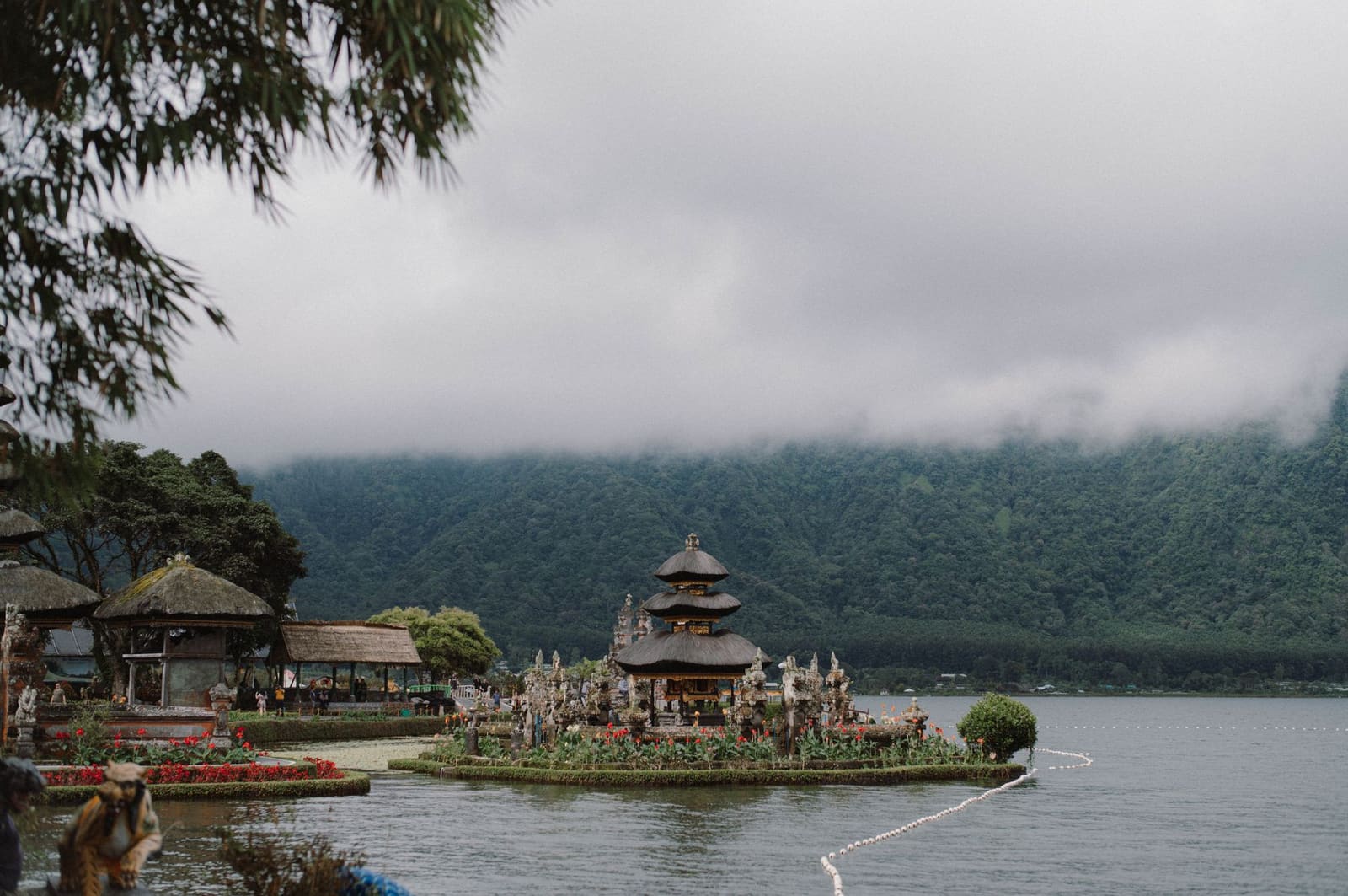 Cooking class and temples